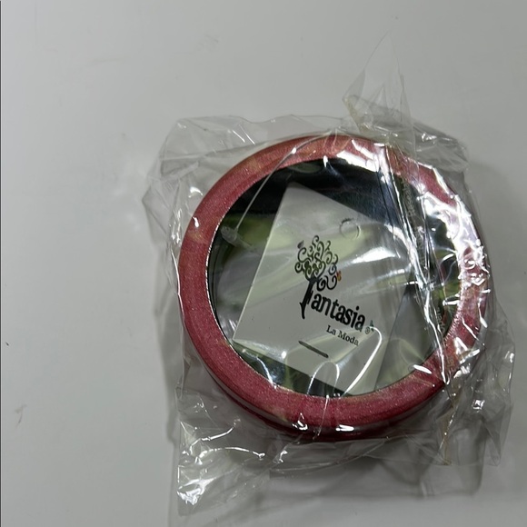 Moda Pink Bangle Accessory - Picture 12 of 16